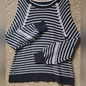 New Women Loft M Med Black White Sweater Over Sized